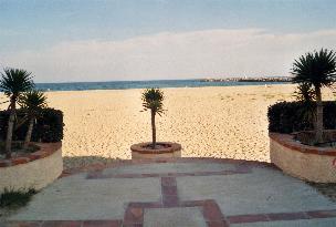 Zugang aus der Anlage zum Strand