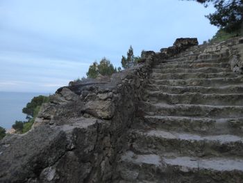Steiler Aufstieg von La Franqui-besonders mit vollem Magen