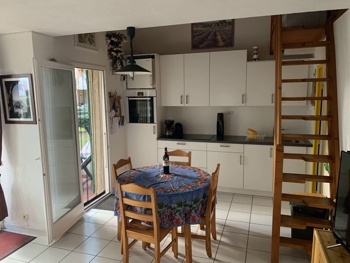 FeWo FKK Anlage OASIS, E&szlig;bereich mit K&uuml;chenzeile